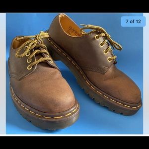 Doc marten brown oxfords UK men 6 women 9
